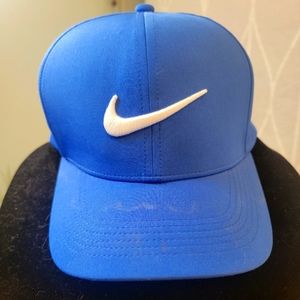 Nike Classic 99 Golf Swoosh Front Cap - Royal Blue\White